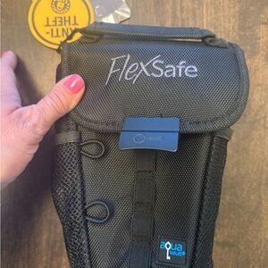 FlexSafe by Black Portable Safe